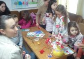 Детска изложба Цветя за мама