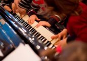 Конкурс за програмата КОНЦЕРТ НА ВЪЗГЛАВНИЦИ