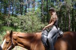 Езда и творчески занимания с Ваканционната арт школа на Арт клуб Рояна - снимка 2