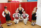 Народни танци за деца в Детски танцов ансамбъл Средец