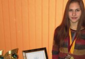 16-годишно момиче спечели 11 златни медала на танцова олимпиада в Белград
