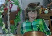 Деца и родители майсториха сурвачки в музей